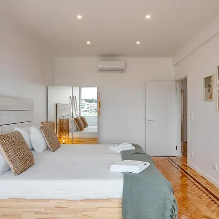 Апартаменти Belem River View *